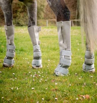 Horseware; Rambo Tech-Fit Flyboot - silver